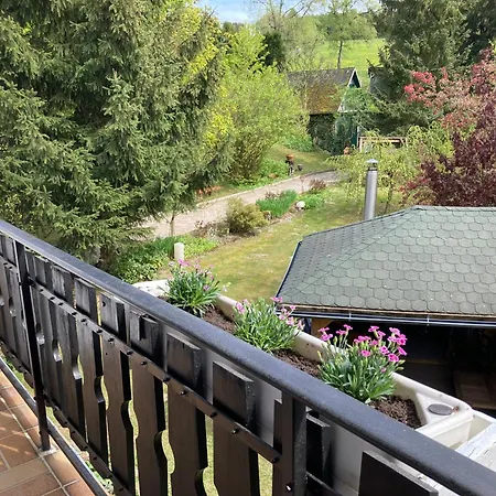 לינה וארוחת בוקר Walhalja 3*