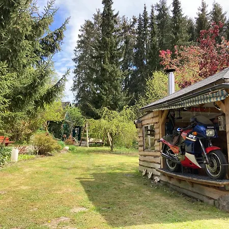 לינה וארוחת בוקר Walhalja