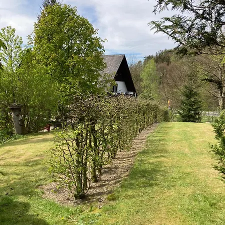 לינה וארוחת בוקר Walhalja שמאלנברג