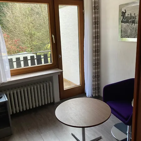 לינה וארוחת בוקר Walhalja