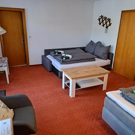 לינה וארוחת בוקר Walhalja