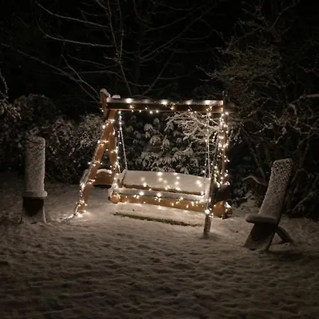 לינה וארוחת בוקר Walhalja