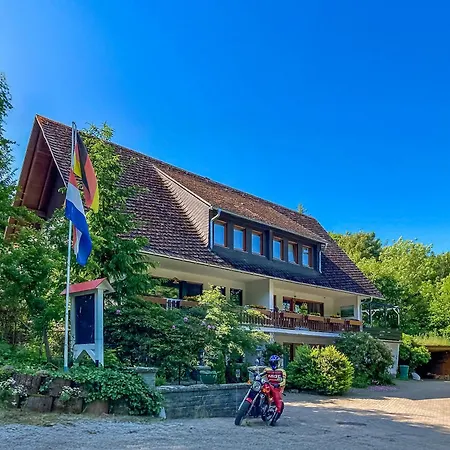 Bed & Breakfast Walhalja 3*